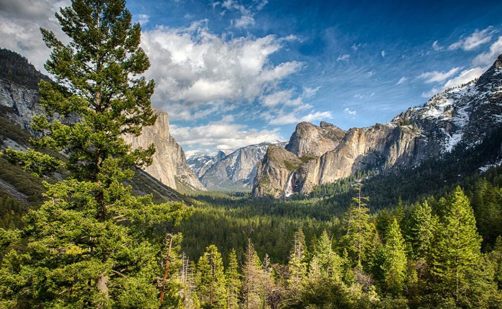 Tunnel View in Yosemite National Park